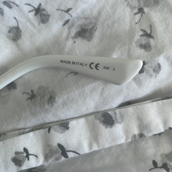 Dior Reflected Sunglasses (Authentic) - Picture 5 of 9